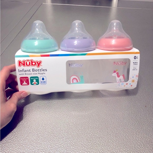 Nuby 8 oz Bottles - Picture 2 of 3